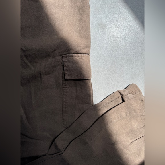 Linen cargo jogger pants - Picture 2 of 10